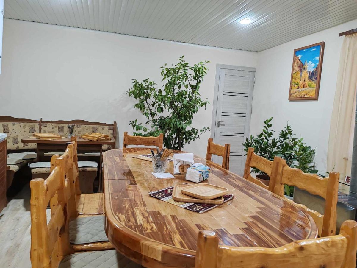 Sun House Yeghegnadzor Exterior foto